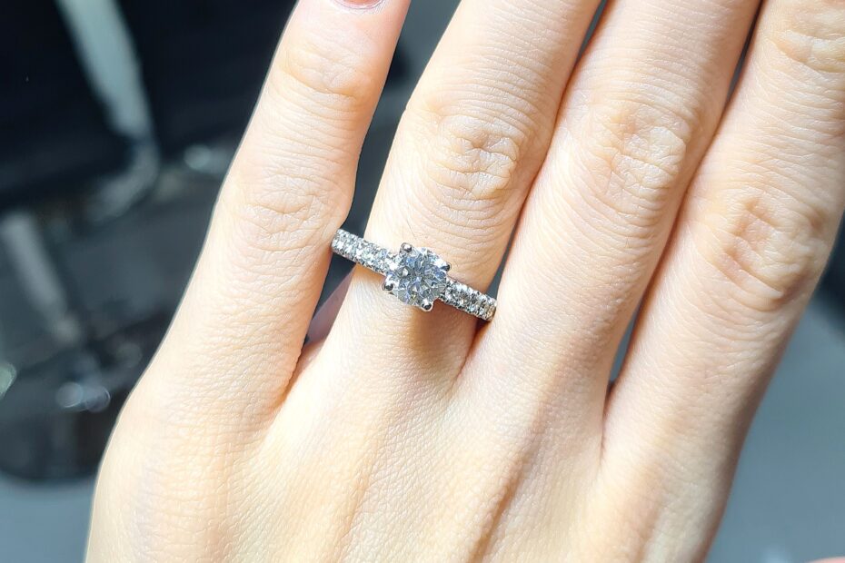 2.El Pırlanta 1,28 Karat IGI Sertifikalı Tektaş Yüzük X006923