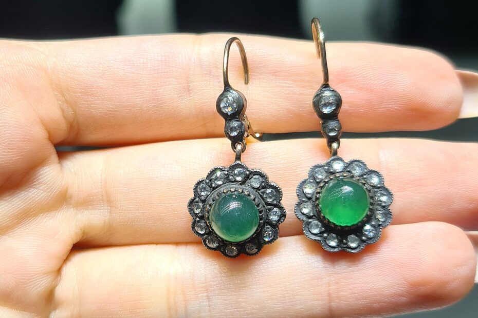 2.El Pırlanta 2,44 Karat Sallantılı Elmas ve Zümrüt Küpe KK00127