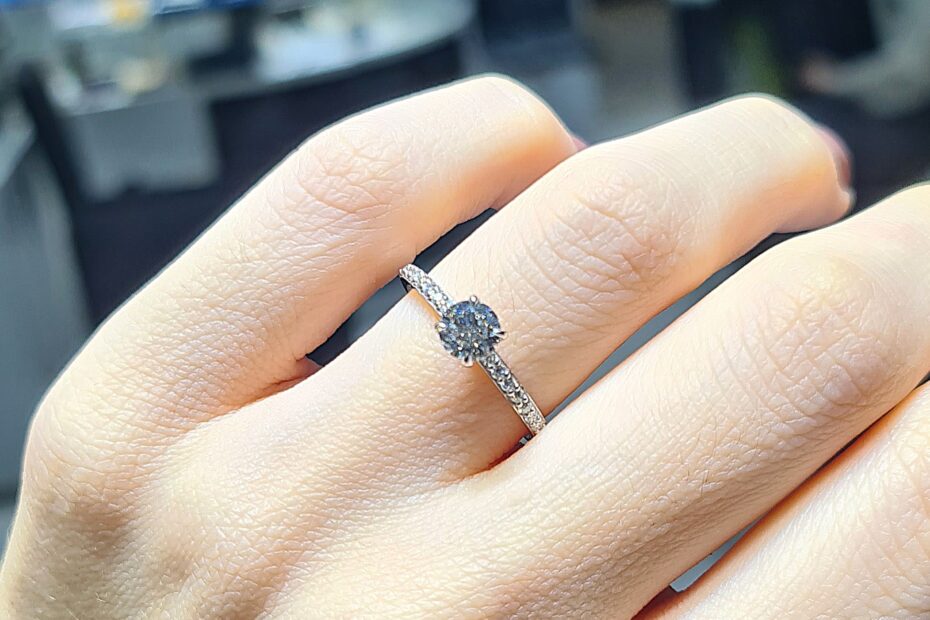 2.El Pırlanta 0,68 Ct GIA Sertifikalı Tektaş Yüzük YZ10547