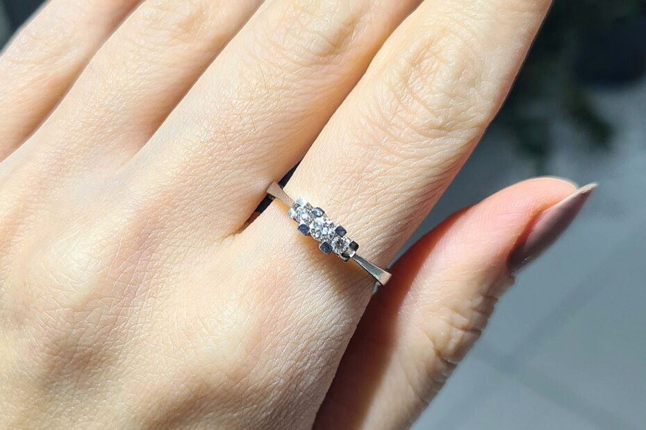 2.El Pırlanta 0,18 Karat Tria Yüzük X007129