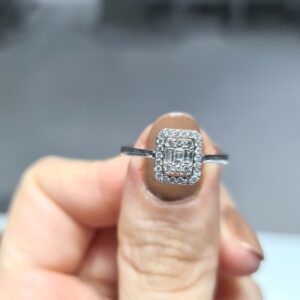 2.El Pırlanta 0,22 Karat Baget Yüzük X007043