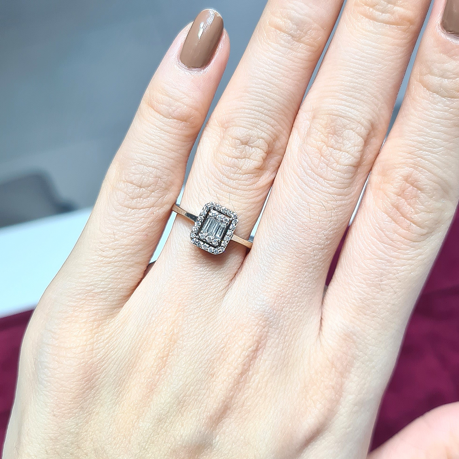 2.El Pırlanta 0,27 Karat Baget Yüzük X007056