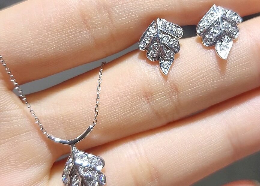 2.El Pırlanta 0,30 Karat Kolye&Küpe Set X007171-X007172