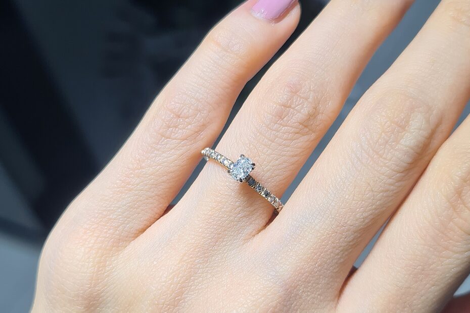 2.El Pırlanta 0,34 Karat Lizay Sertifikalı Oval Tektaş Yüzük X007052