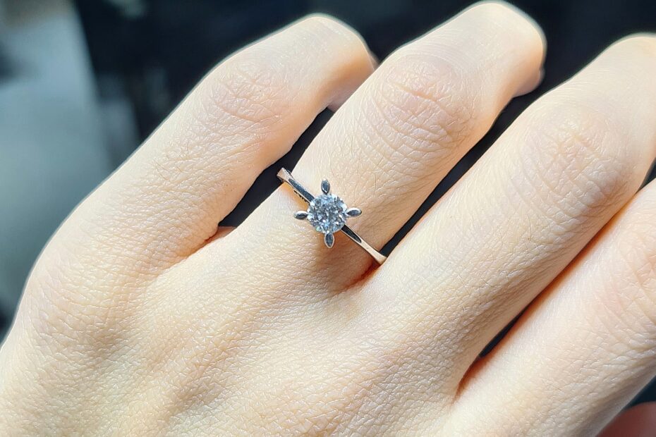 2.El Pırlanta 0,46 Karat Blue Diamond Sertifikalı Tektaş Yüzük X007110