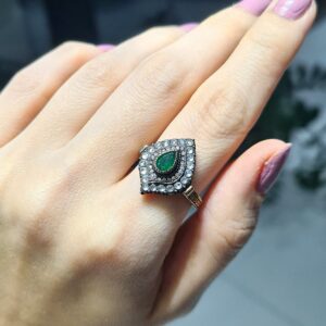 2.El Pırlanta 0,97 Karat Elmas ve Zümrüt Yüzük KK00151