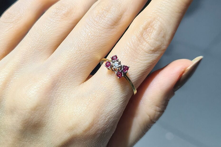 2.El Pırlanta 0,01 Karat Yüzük ALM171