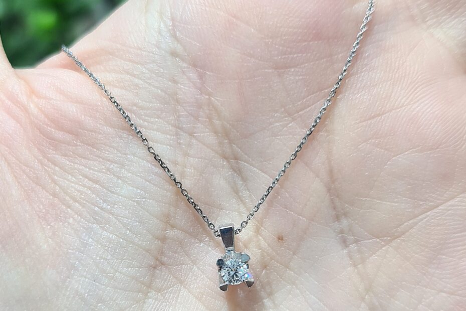 2.El Pırlanta 0,10 Karat Tektaş Kolye X005810