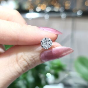 2.El Pırlanta 0,20 Karat Zen Damgalı Coronet Tek Küpe X007312