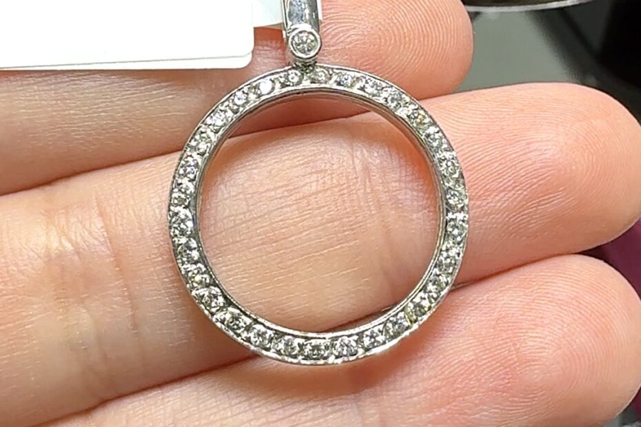 2.El Pırlanta 0,30 Karat Halka Kolye Ucu X007237