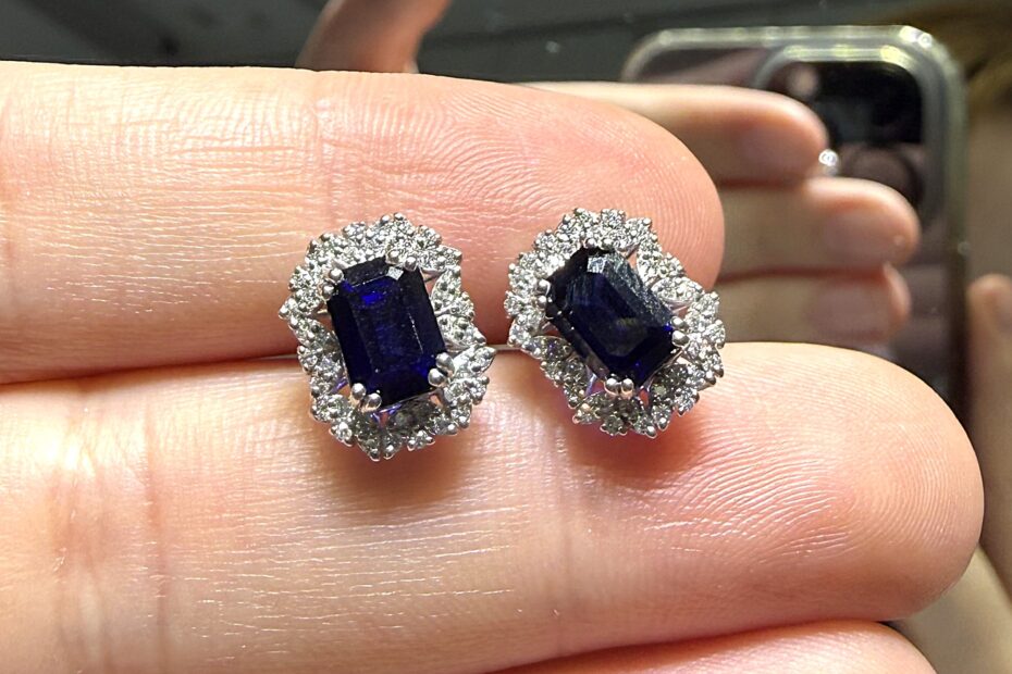 2.El Pırlanta 0,30 Karat Pırlanta ve Sentetik Safir Küpe X007365