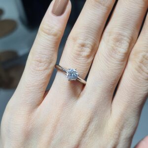 2.El Pırlanta 0,70 Karat HRD Sertifikalı Tektaş Yüzük X007290