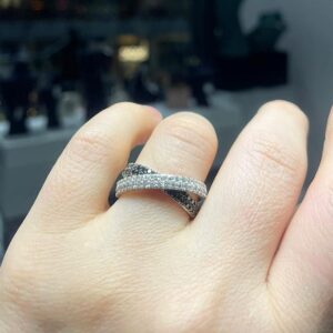 2.El Pırlanta 0,80 Karat Siyah ve Beyaz Pırlantalı Yüzük X007235