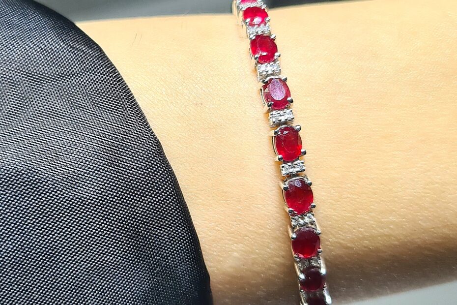 2.El Pırlanta 12,92 Karat Zen Sertifikalı Pırlanta&Yakut Bileklik X007353