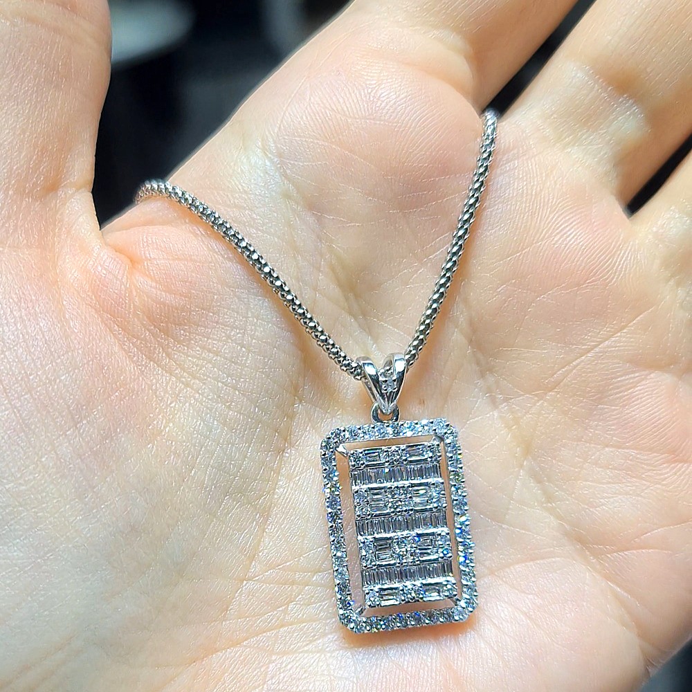 2.El Pırlanta 1,30 Karat Baget Kolye X007326