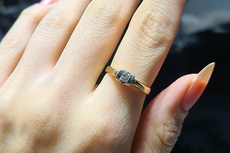 2.El Pırlanta 0,12 Karat Tektaş Yüzük X007499