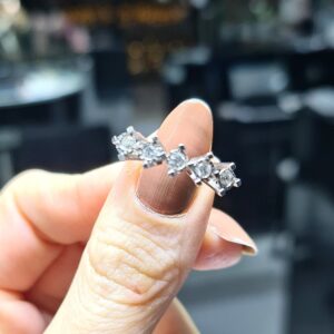 2.El Pırlanta 0,20 Karat Efektli Beştaş Yüzük X007434