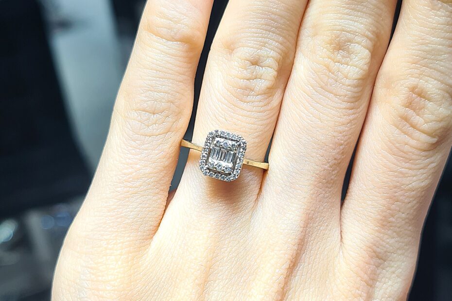 2.El Pırlanta 0,25 Karat Baget Yüzük X007429