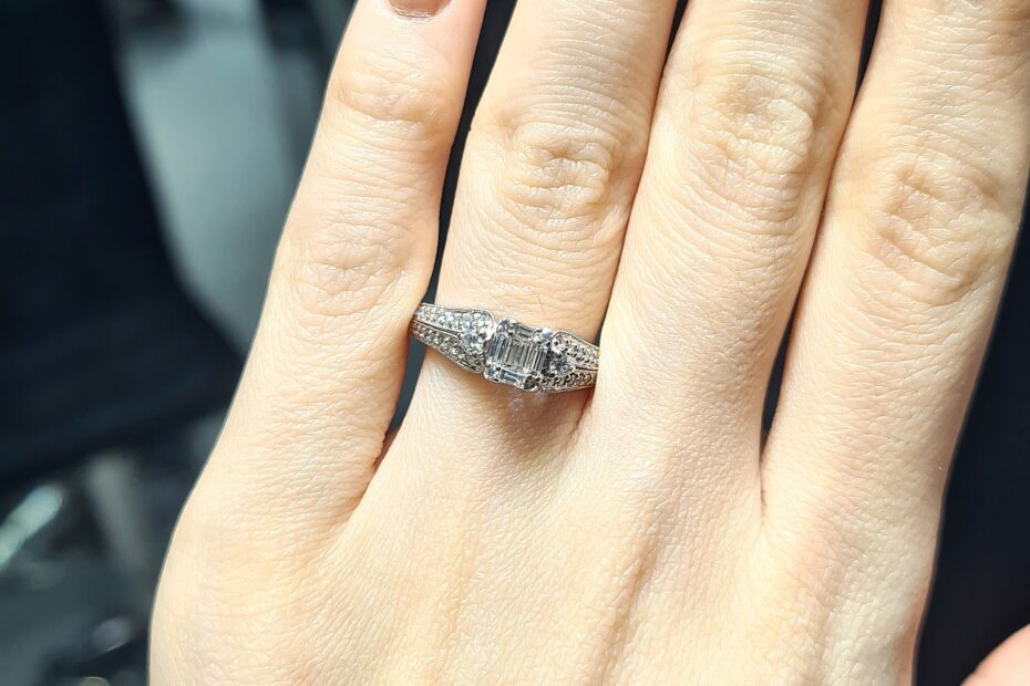 2.El Pırlanta 0,45 Karat Baget Yüzük X007413