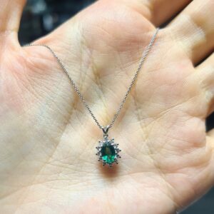 2.El Pırlanta 0,52 Karat Pırlanta & Zümrüt Kolye X007457