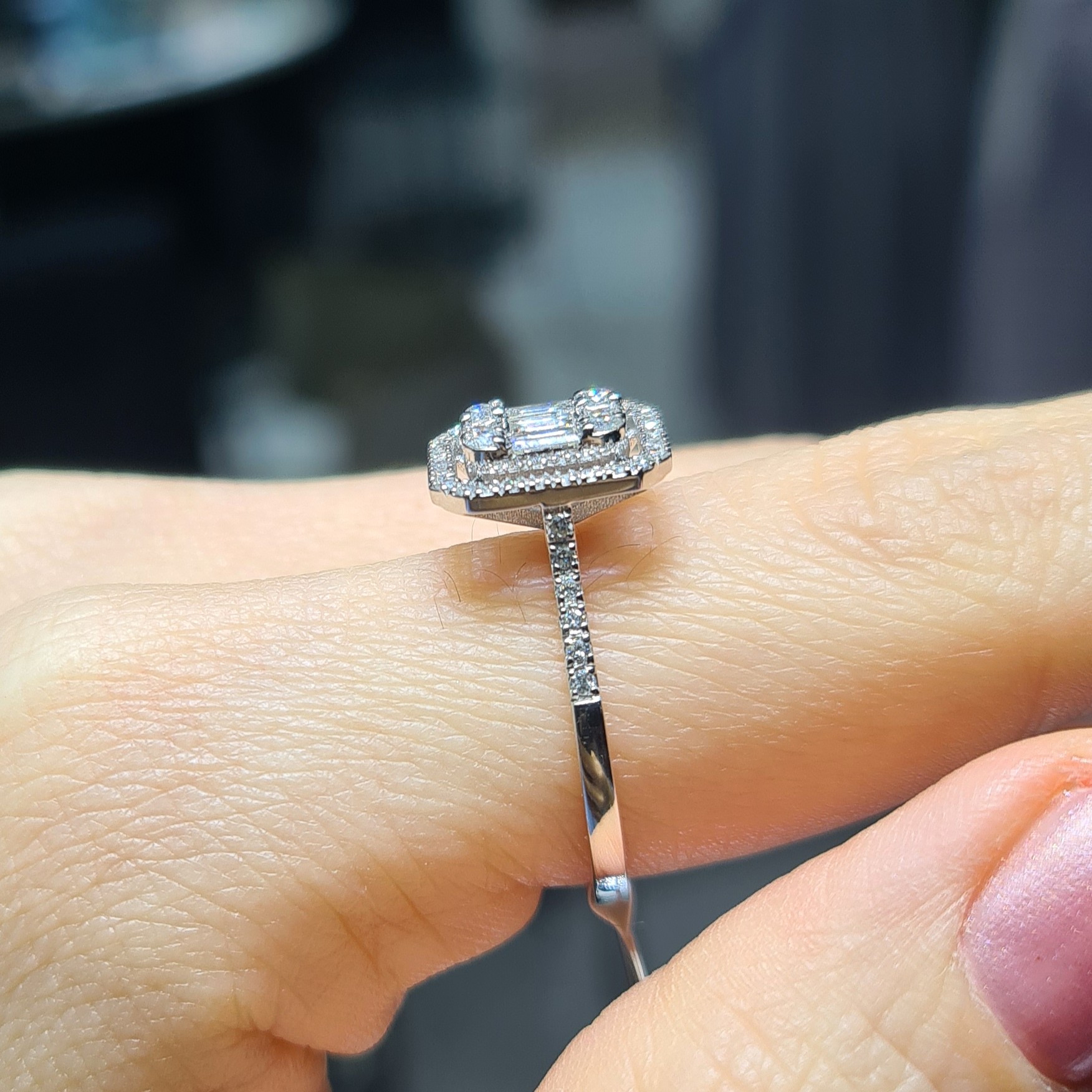 2.El Pırlanta 0,53 Karat Baget Yüzük X007517-2