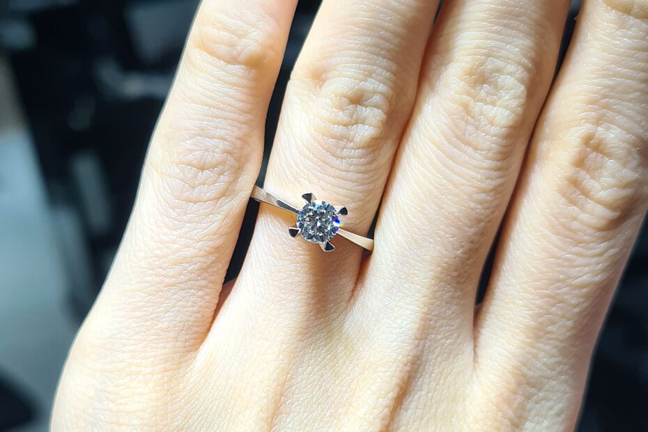 2.El Pırlanta 0,54 Karat HRD Sertifikalı Tektaş Yüzük X007412