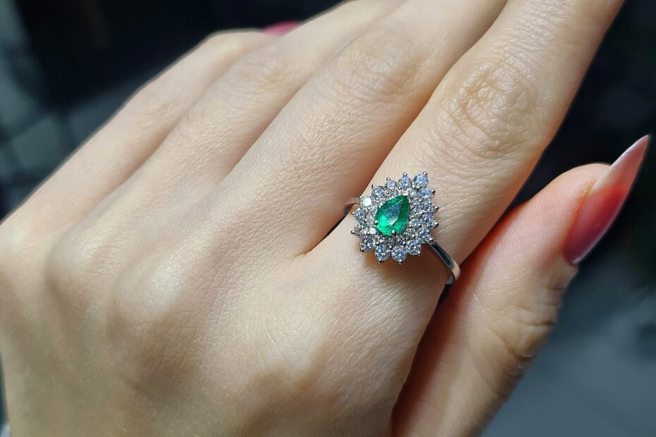 2.El Pırlanta 0,70 Karat Pırlanta & Zümrüt Yüzük YZ10732