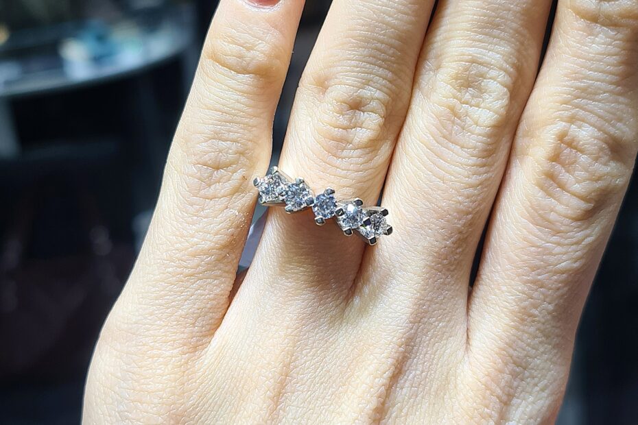 2.El Pırlanta 0,80 Ct HRD Sertifikalı Beştaş Taş Yüzük X007452