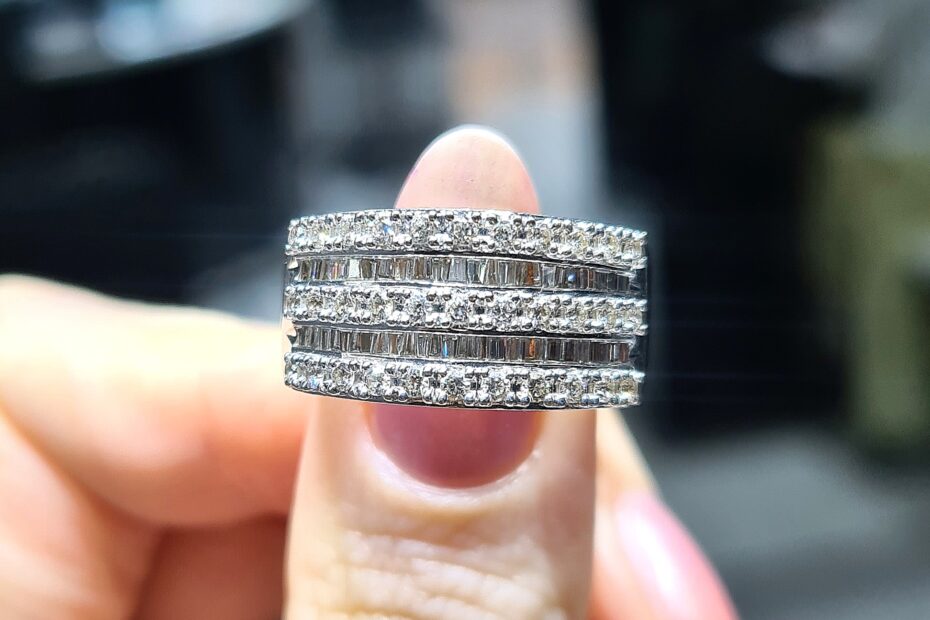 2.El Pırlanta 0,85 Karat Baget Yüzük ALM1186