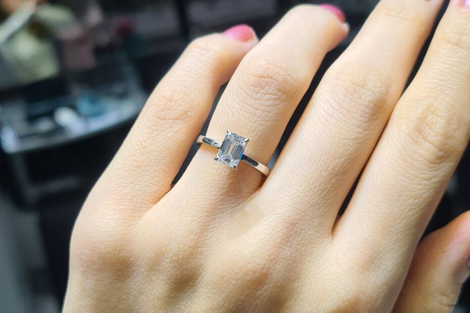 2.El Pırlanta 1,00 Karat HRD Sertifikalı D Renk Tektaş Yüzük X007482