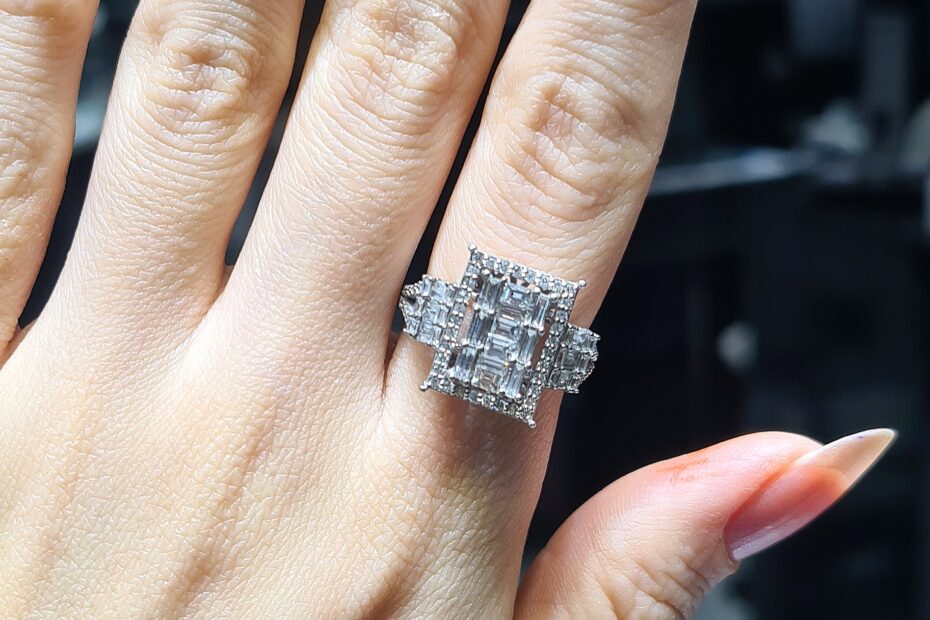 2.El Pırlanta 1,35 Karat Baget Yüzük YZ10353