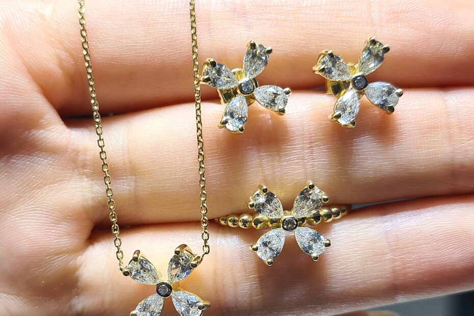 2.El Pırlanta 3,21 Karat Yüzük-Kolye-Küpe Set YZ10729-KL02999-KP03037