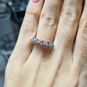 2.El Pırlanta 0,10 Karat Beştaş Yüzük X007687