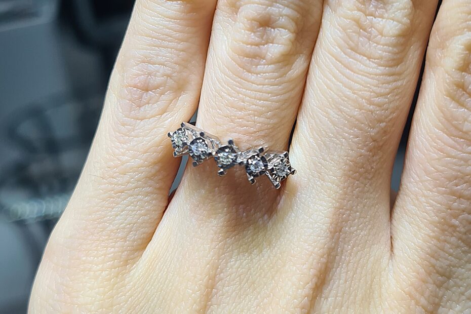 2.El Pırlanta 0,10 Karat Beştaş Yüzük X007687