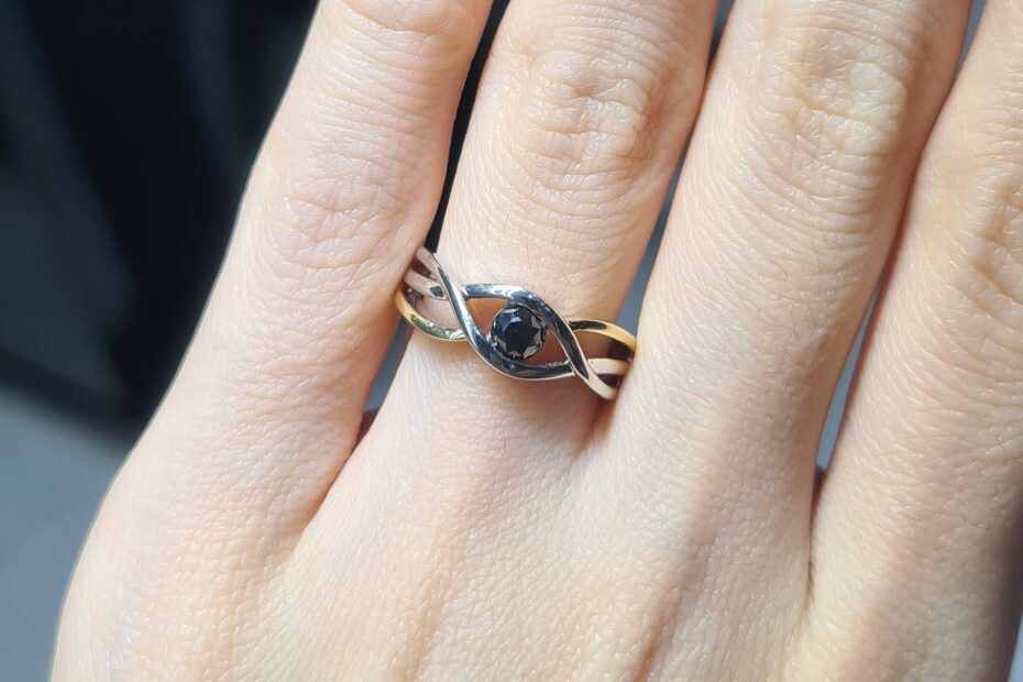 2.El Pırlanta 0,30 Karat Siyah Pırlanta Yüzük X007652