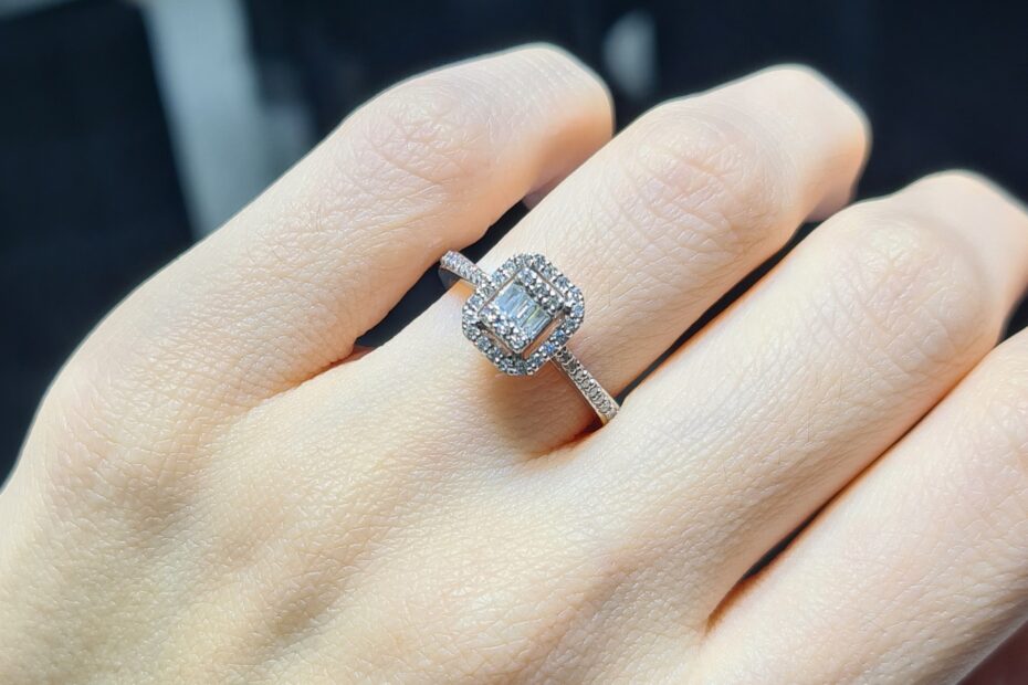 2.El Pırlanta 0,34 Karat Baget Yüzük X007573