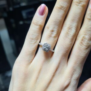 2.El Pırlanta 0,36 Karat Baget Yüzük X007513