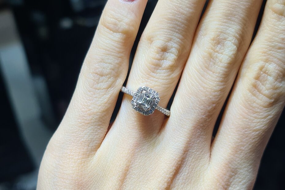 2.El Pırlanta 0,36 Karat Baget Yüzük X007513