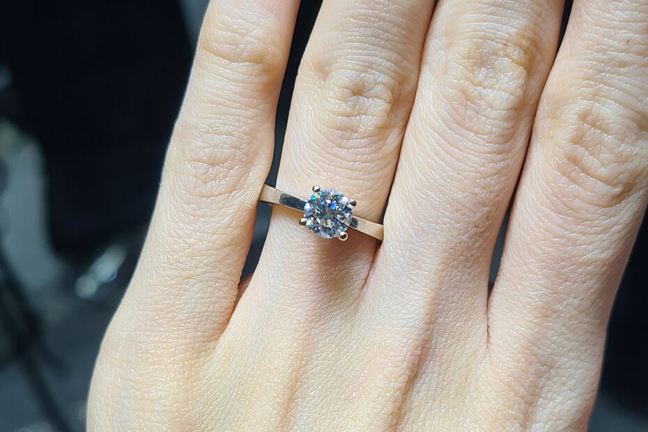 2.El Pırlanta 1,00 Karat GIA Sertifikalı Tektaş Yüzük X007627