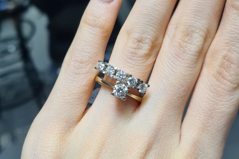 2.El Pırlanta 1,04 Karat Tektaş & Beştaş Yüzük Set X007610-X007611