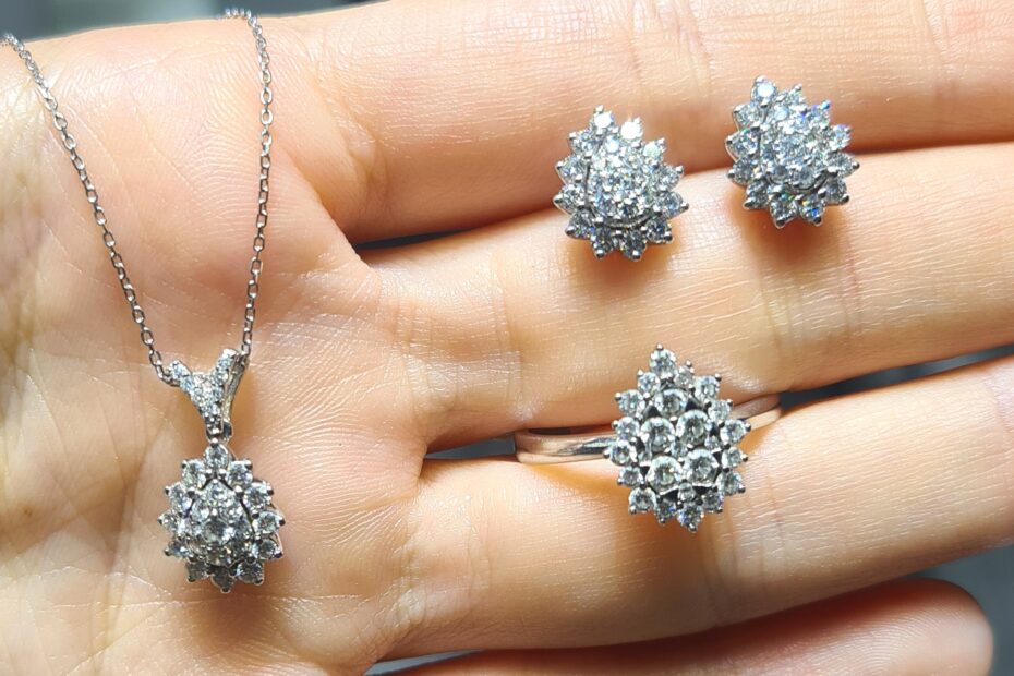 2.El Pırlanta 1,60 Karat Kolye-Küpe-Yüzük Set X007532-X007534-X007535