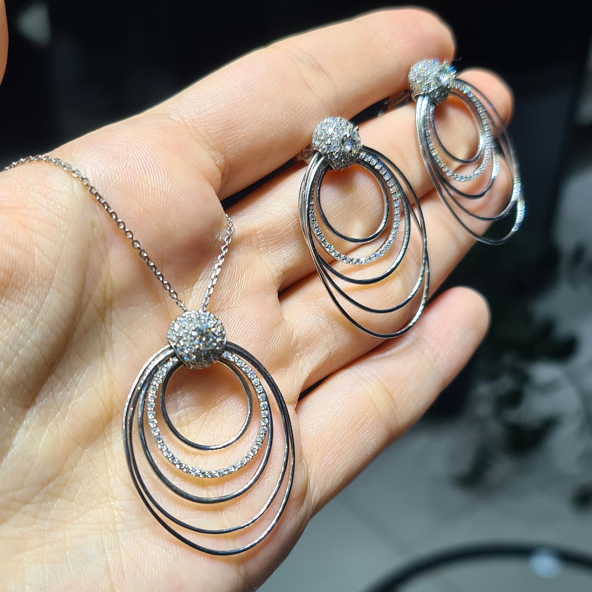 2.El Pırlanta 2,15 Karat Zen Damgalı Kolye Küpe Set X007555-X007556-2