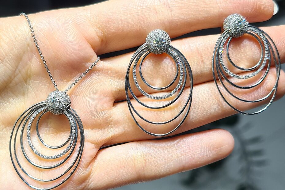 2.El Pırlanta 2,15 Karat Zen Damgalı Kolye Küpe Set X007555-X007556