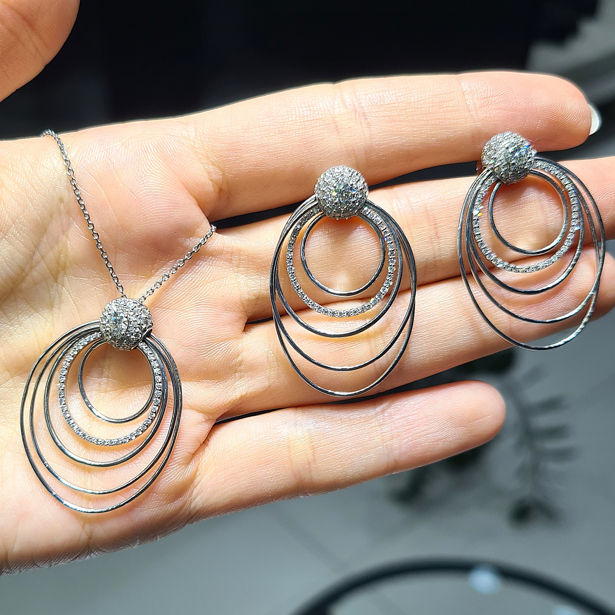 2.El Pırlanta 2,15 Karat Zen Damgalı Kolye Küpe Set X007555-X007556