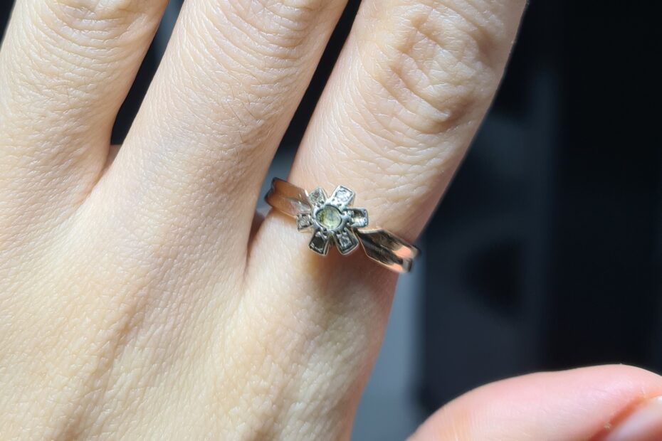 2.El Pırlanta 0,06 Karat Tektaş Yüzük X007600