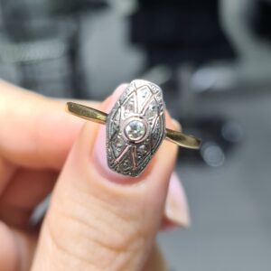 2.El Pırlanta 0,06 Karat Yüzük ALM1167