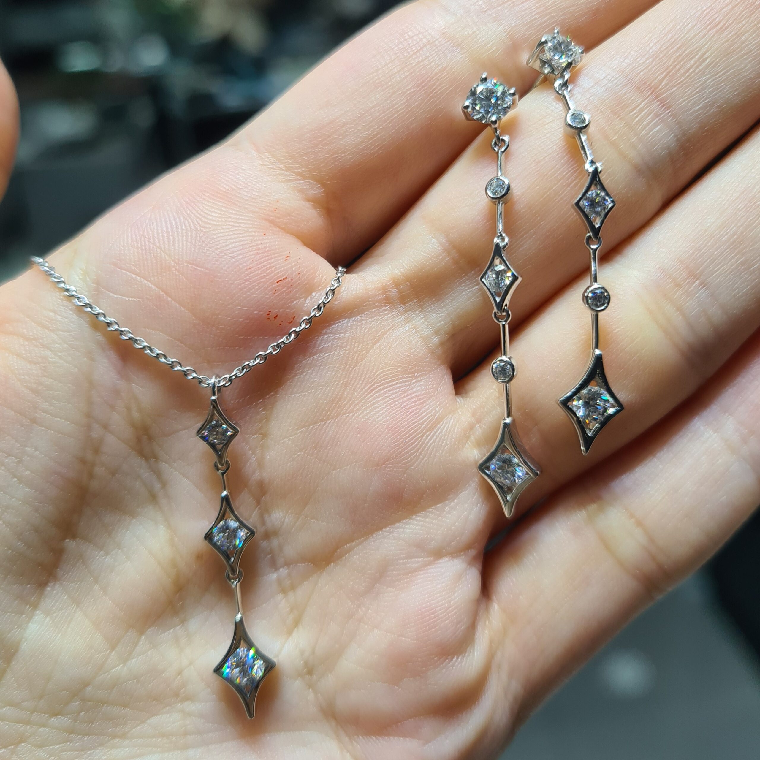 2.El Pırlanta 1,63 Karat Kolye-Küpe Set