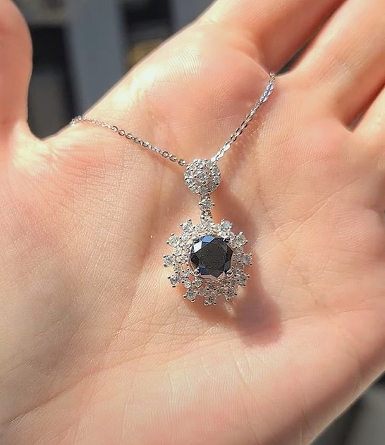 Pırlanta 2,43 Karat Kolye