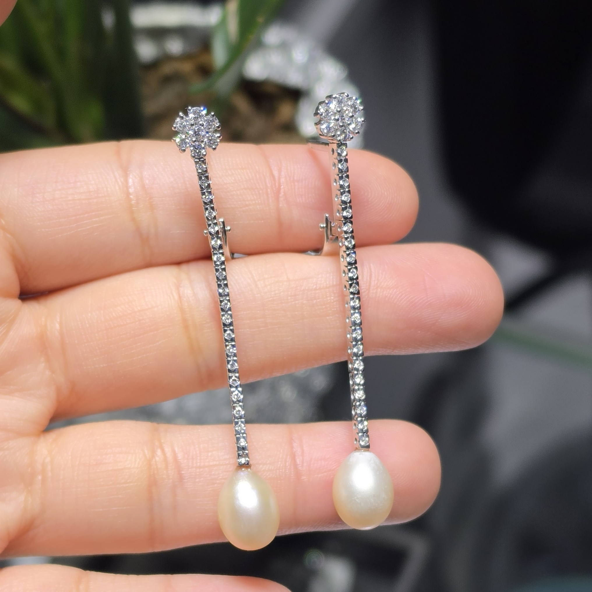 2.El Pırlanta 0,60 Karat İncili Küpe